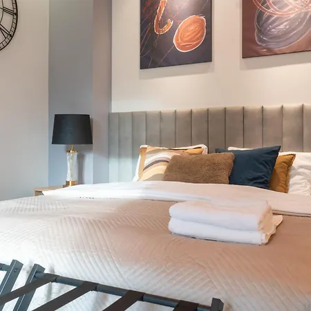 By Bookinghost Gliwice