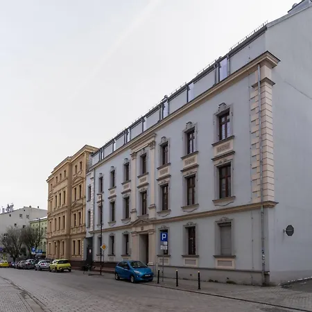 By Bookinghost * Gliwice