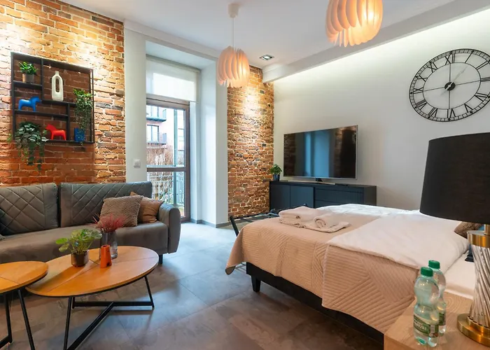 Апартаменты By Bookinghost Гливице