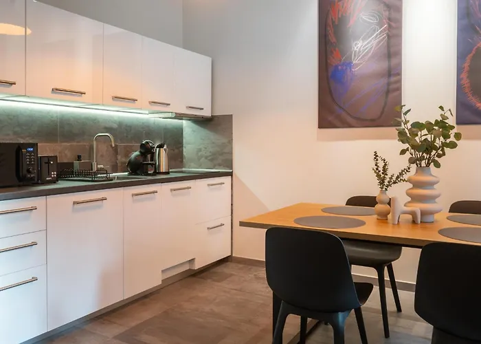 By Bookinghost * גליביצ'ה